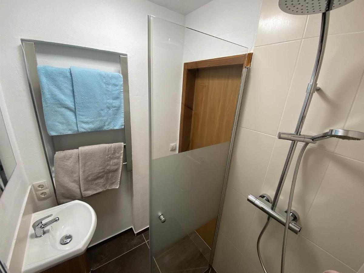 Ferienwohnung Willi 쉬룬즈 객실 사진